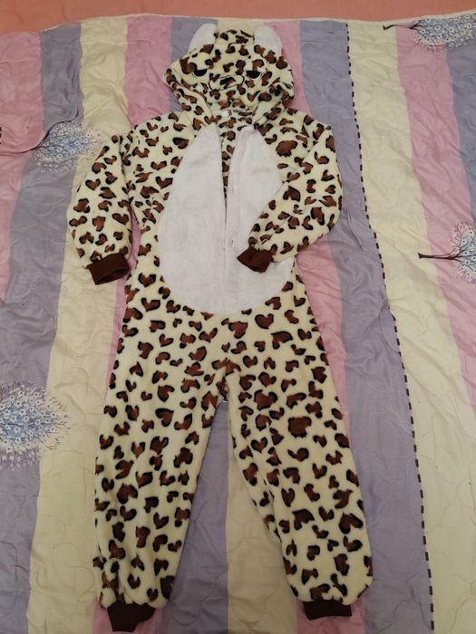 Отдам вещи за 1000тг