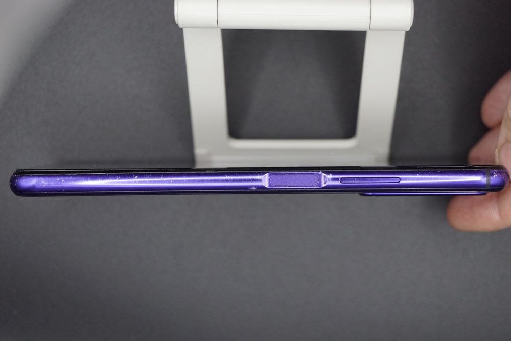 Huawei Nova 5T – 6GB RAM / 128GB – funcțional, cu defecte estetice