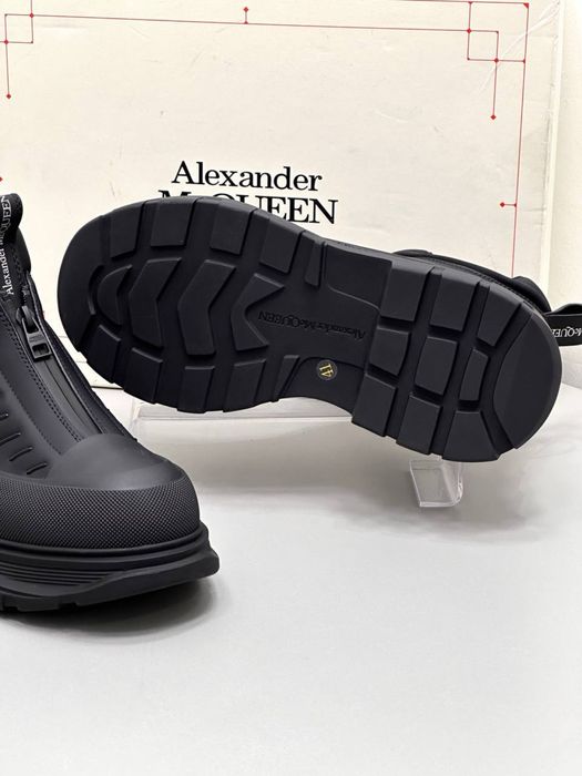Ghete Alexander McQueen Full Box
