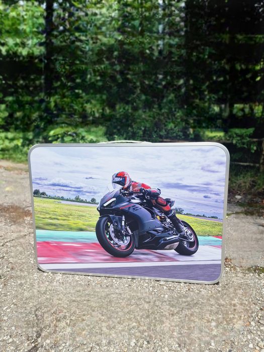 Ducati Yamaha Suzuki KTM Aprilia Kawasaki  масичка за каска ръкавици б