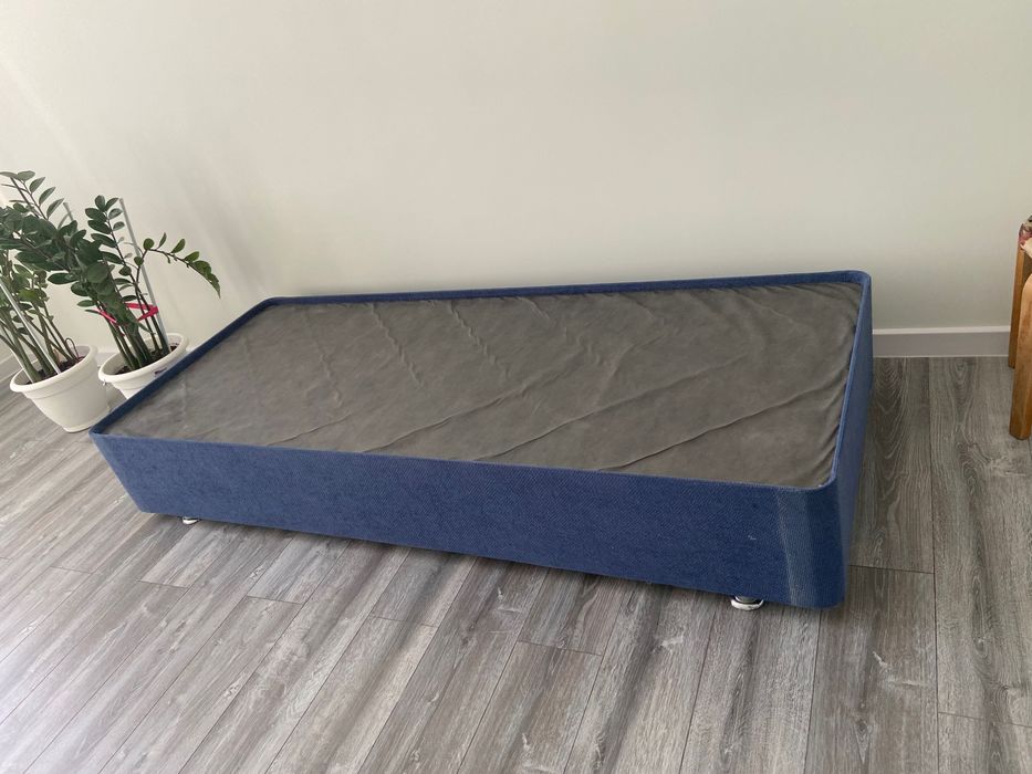 Кровать односпальная