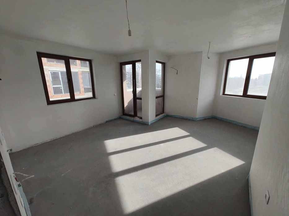 Продава се Тристаен апартамент в Пловдив, Христо Смирненски - 85 кв.м за 1342 €/кв.м - Снимка #3