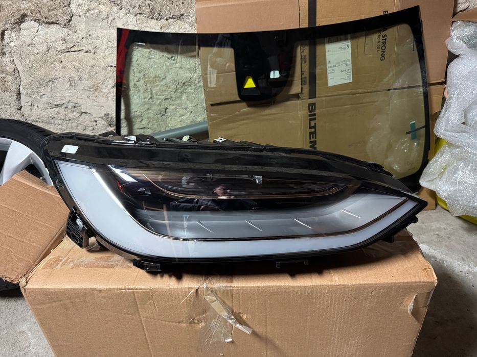 Фар за Тесла модел Х 16-21г