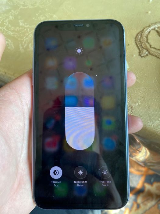 Iphone 11  смартфон 64 г