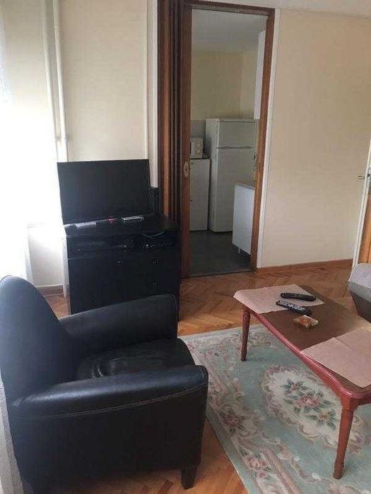 Дава се под наем Двустаен апартамент в Пловдив, Кършияка - 59 кв.м за 224.4 € - Снимка #2