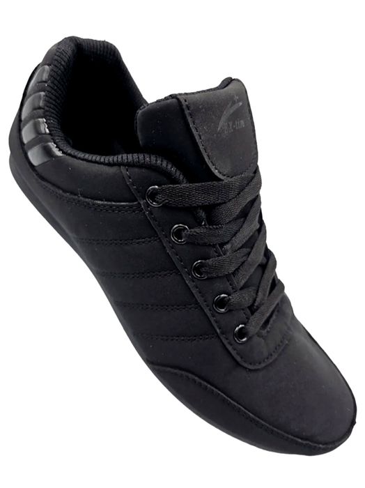 Кроссовки 42 размер