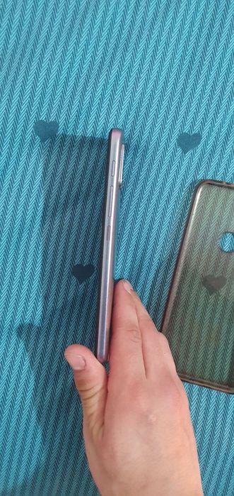 Motorola g30 128 GB 6 giga ram