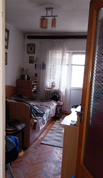 Apartament duplex 5 camere de vânzare – Tulcea | Spațiu generos pe două niveluri