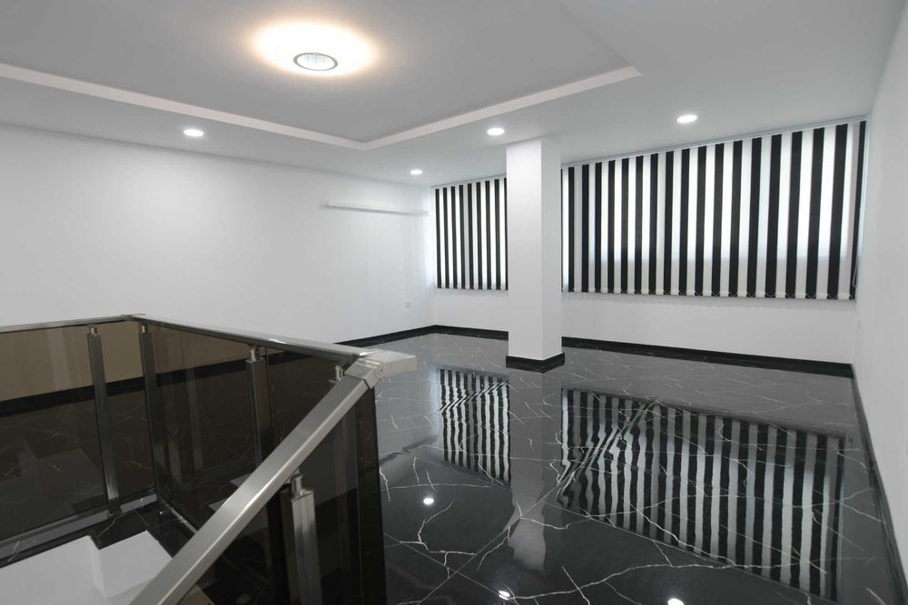 Дава се под наем Магазин в Казанлък - 90 кв.м за 1275 € - Снимка #14