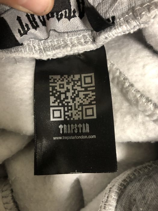 Trapstar Екип размер S ( носен 2 пъти)