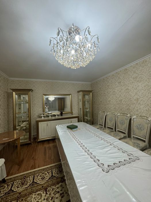 продам  большую хрустальную люстру