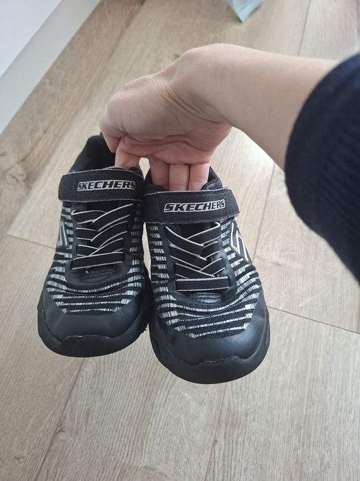 Lot Adidasi Skechers Kappa 30