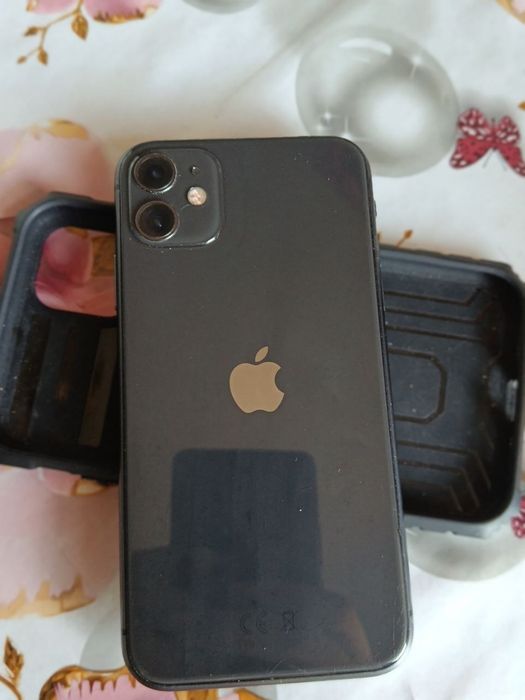 iPhone 11 128гб продам