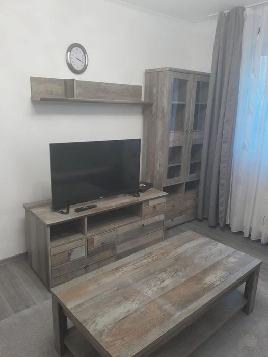 Apartament 2  camere - zona Spital Sinaia