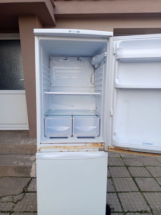 Хладилник Indesit