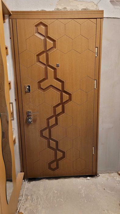 Vand Usa Metalica Intrare Apartament STRAJ INFLEX