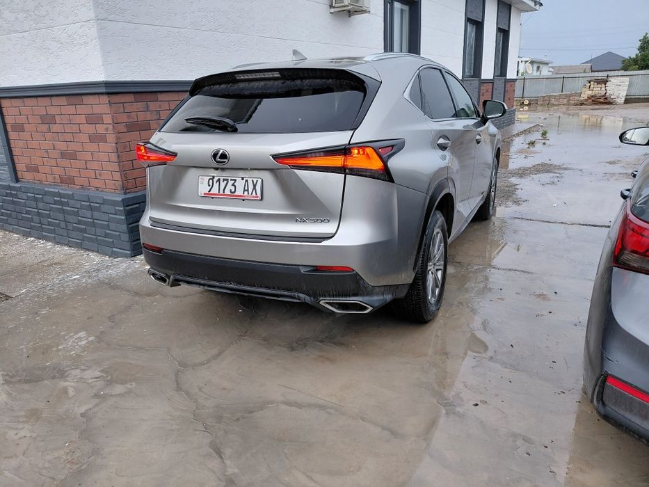 Продаётся  Продаётся Lexus NX 300.2.0 турбо 235 л.с.