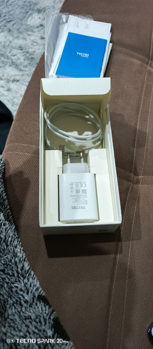 Техно Спарк 20 про