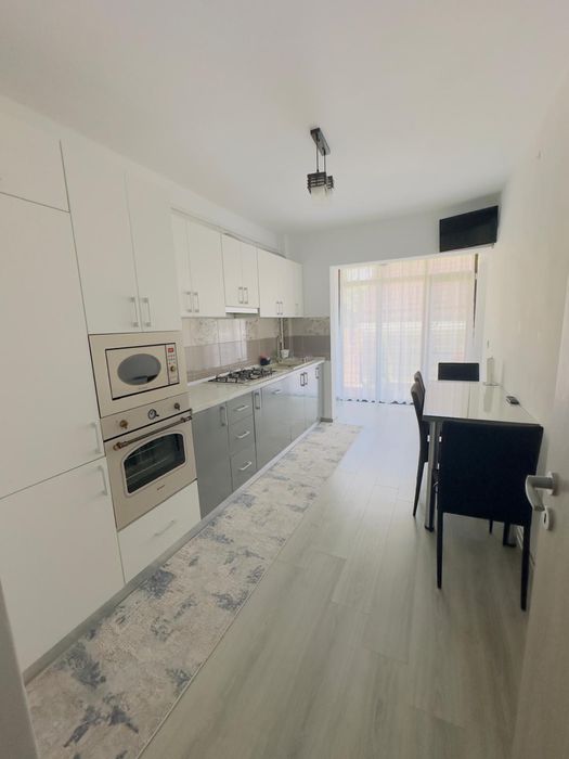 Inchiriez apartament cu 2 camere zona Bucium