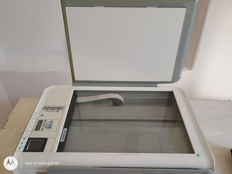 Мултифункционален принтер 3в1 Hp Photosmart C4280, с кабели, в отлично състояние