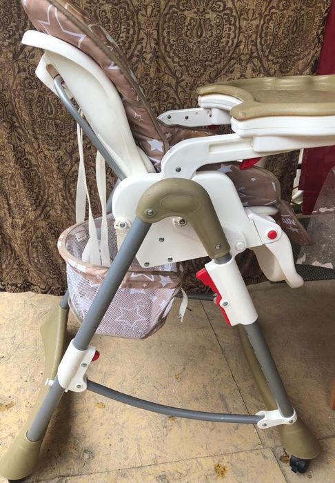 Столик для кормления