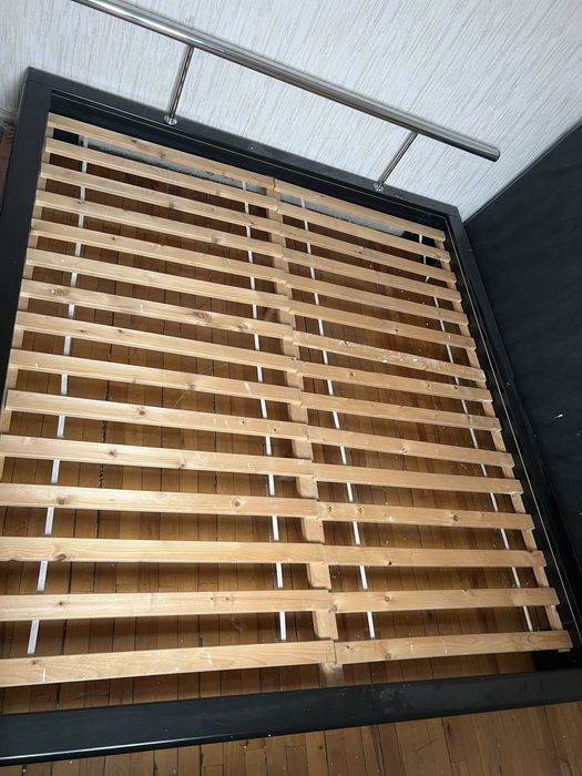 Продаю мебель двухспальная кровать