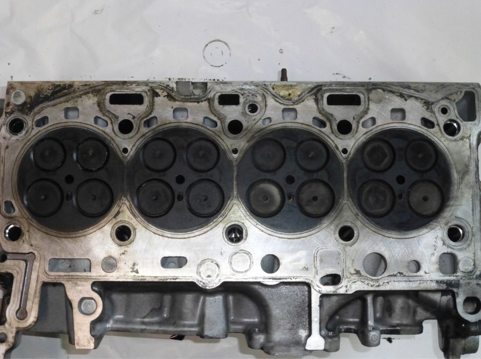 BMW F10 F20 F30 Цилиндрова глава за N47 184k