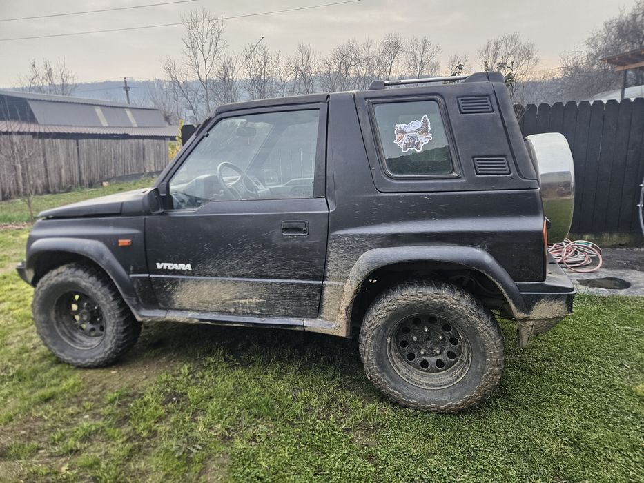 Dezmembrez Suzuki vitara 1.6 8 V