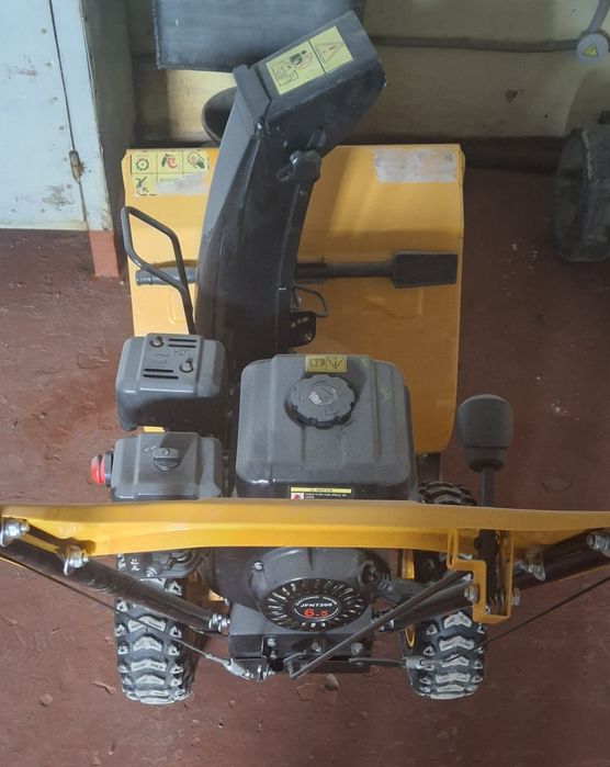 Продам Снего Уборщик