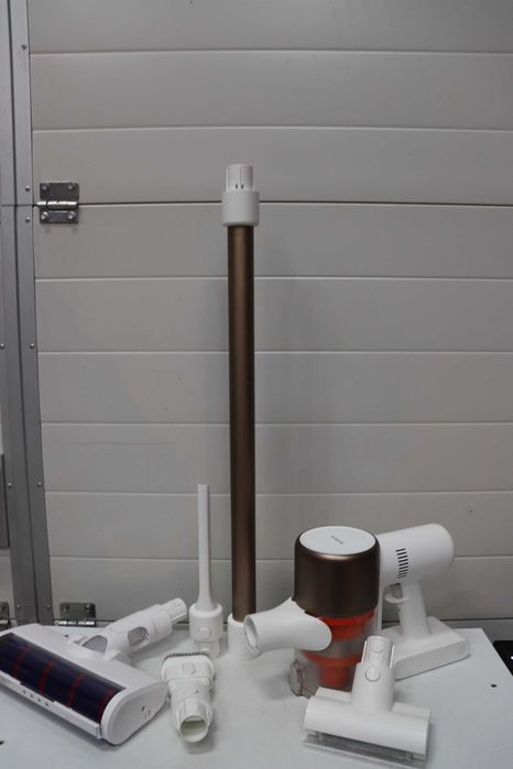 Вертикална прахосмукачка Xiaomi - Vacuum Cleaner G10 Plus EU, бяла