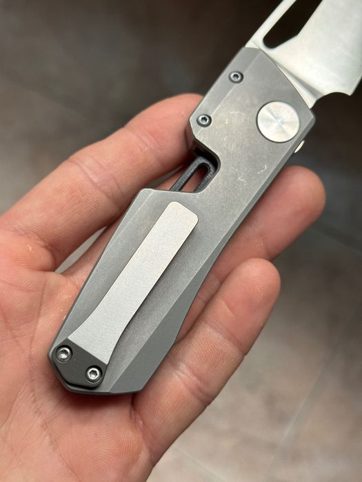 Briceag Jufule Winterblade