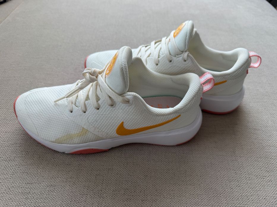 Nike маратонки 37