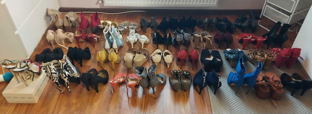 Pantofi,sandale,ghete,adidasi si altele marimi 39-40