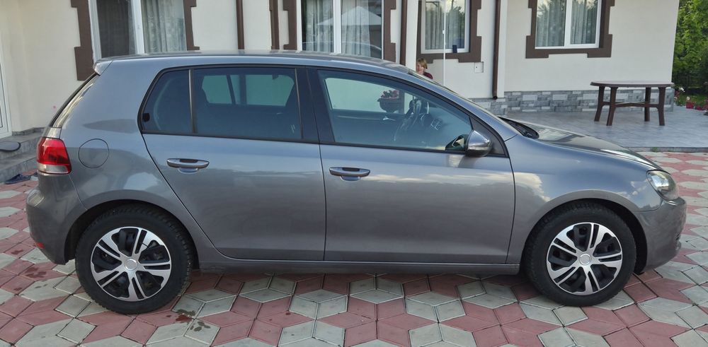 VOLKSWAGEN Golf 2010 — imagine 4