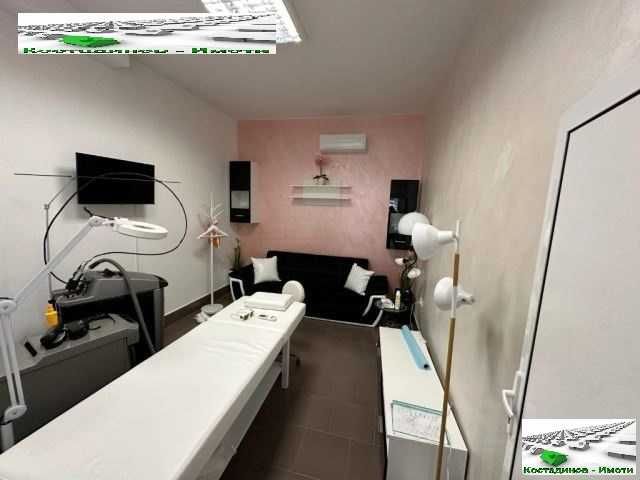 Дава се под наем  в Пловдив, Център -  кв.м за 700 € - Снимка #3