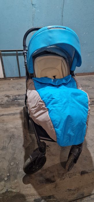 Продам коляску 3 в 1