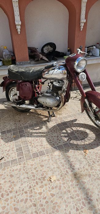 Ява 353 250 кубика с документи.