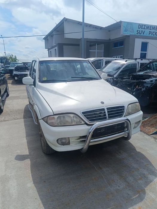 Dezmembrez ssangyong musso sport și normal 2.9tdi și 2.3benzina