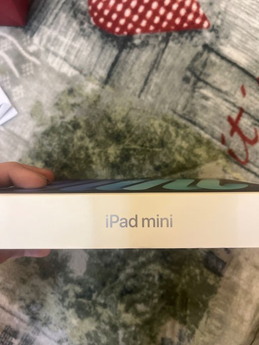 iPad mini sigilat