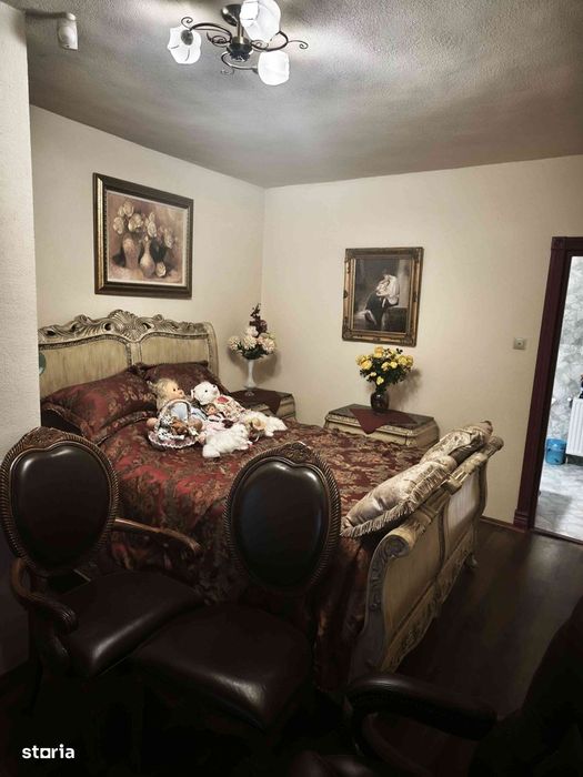 Casa impozanta in inimaSibiului,8camere ,saseasca,mobilier de colectie