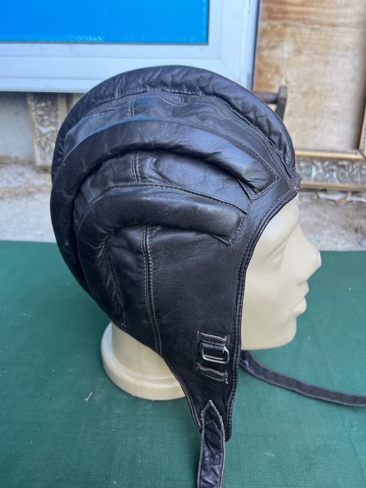 Продавам кожено боне