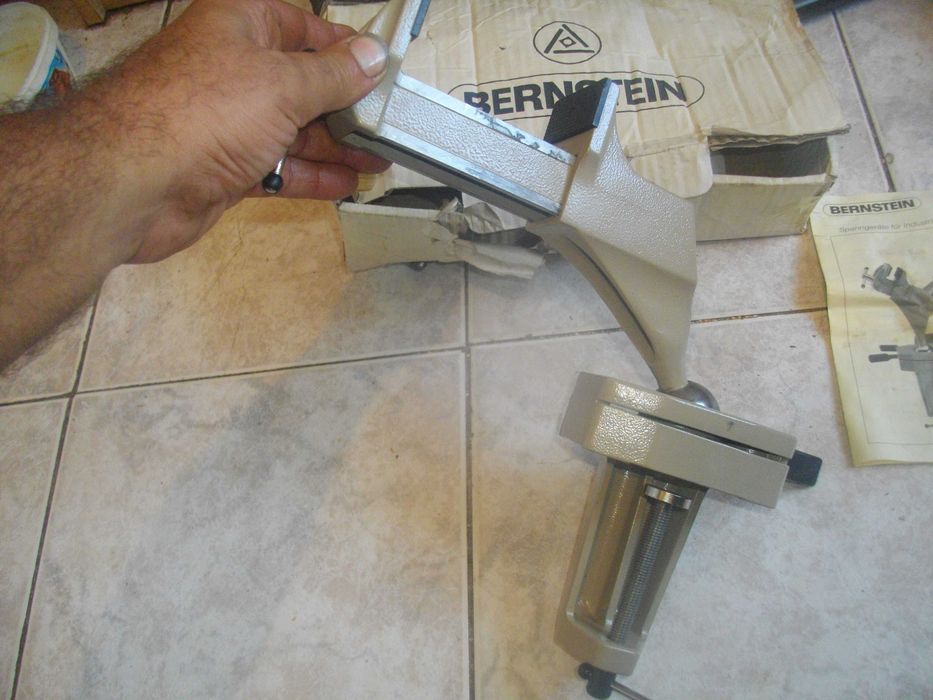 Гилотина Рязане Ламарина Плашка Винторезка Тръби Чук Менгеме Шарнирно