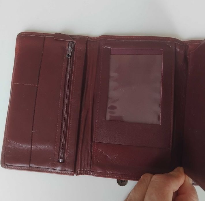 Дамско портмоне естествена кожа