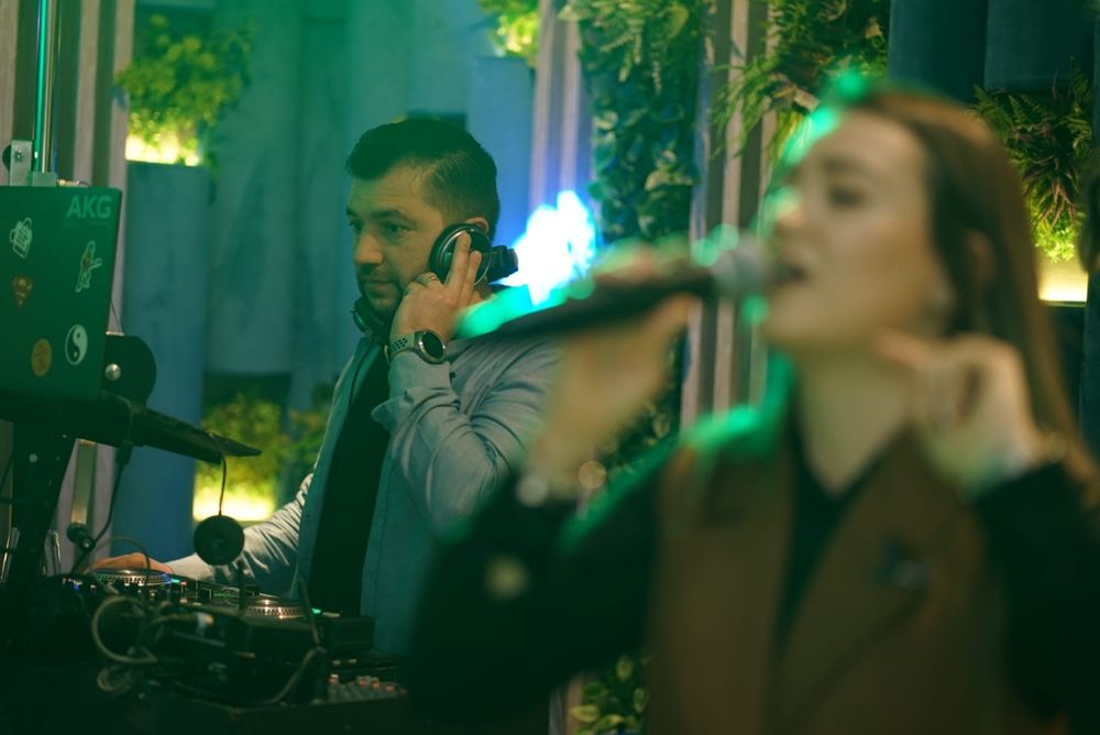 DJ  si solista evenimente (foto video nunta botez cununie cabina foto)