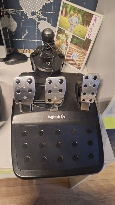 REZERVAT!Volan Logitech g920 cu schimbator