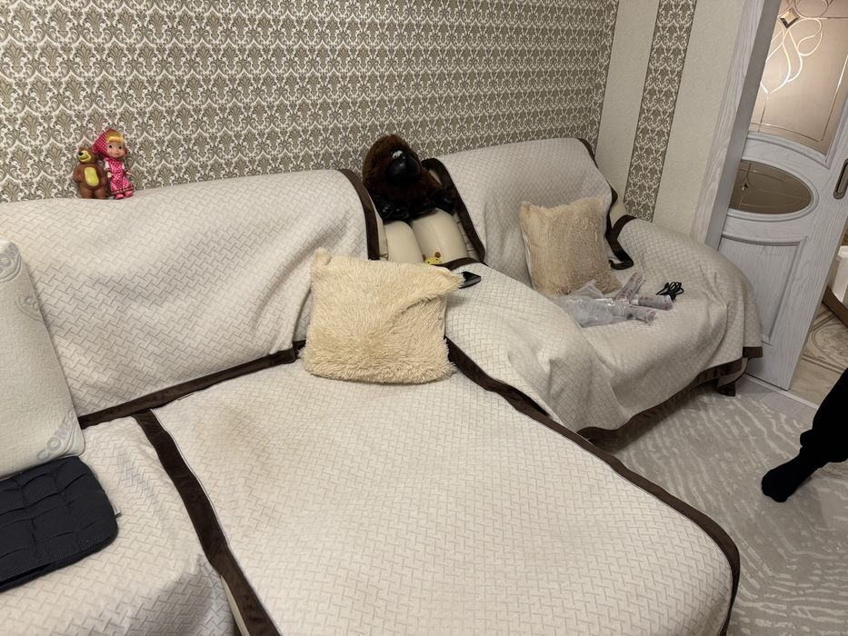 Продам диван угловой