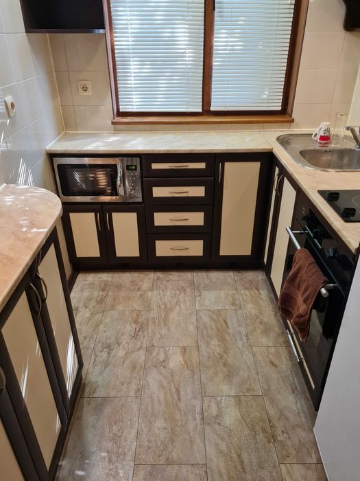 Дава се под наем Тристаен апартамент в Стара Загора, Център - 70 кв.м за 336.6 € - Снимка #1