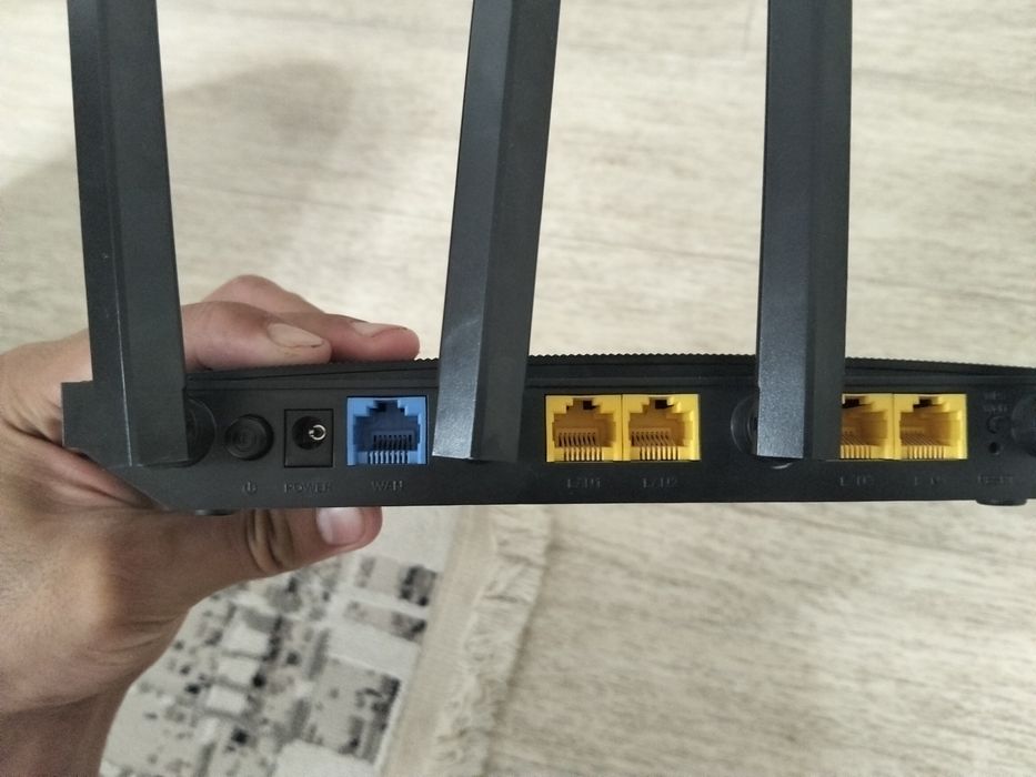 Роутер tp-link..