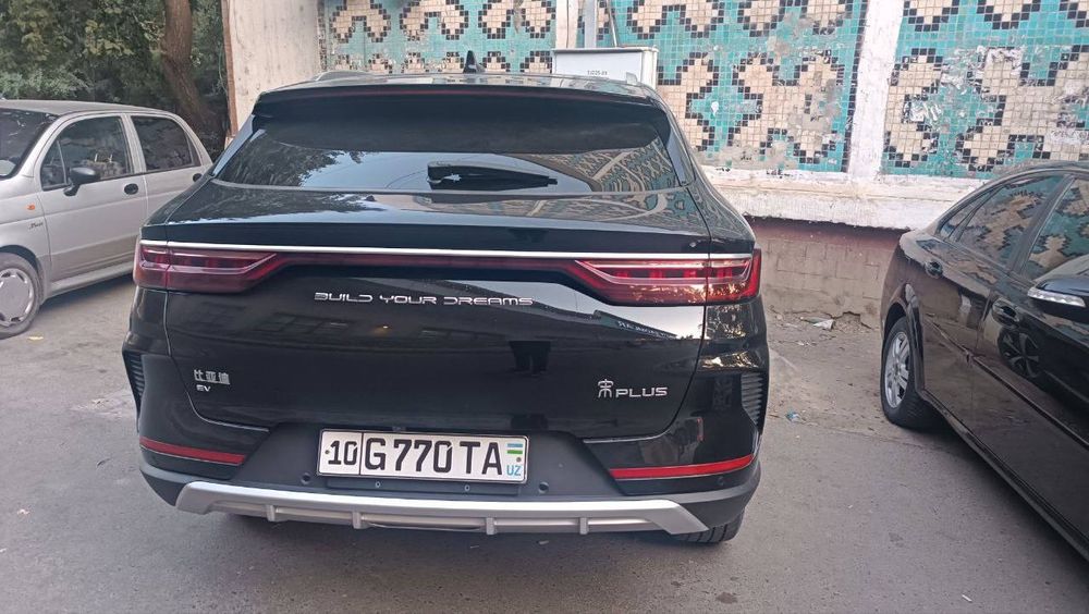 Srochna BYD sotiladi ozimiz moshina tayyor kraska toza