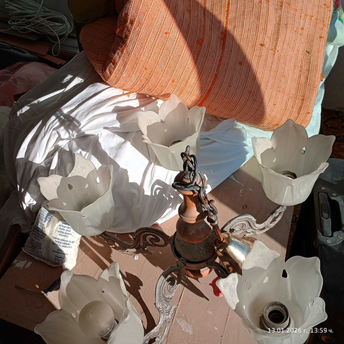 Стар български полилей